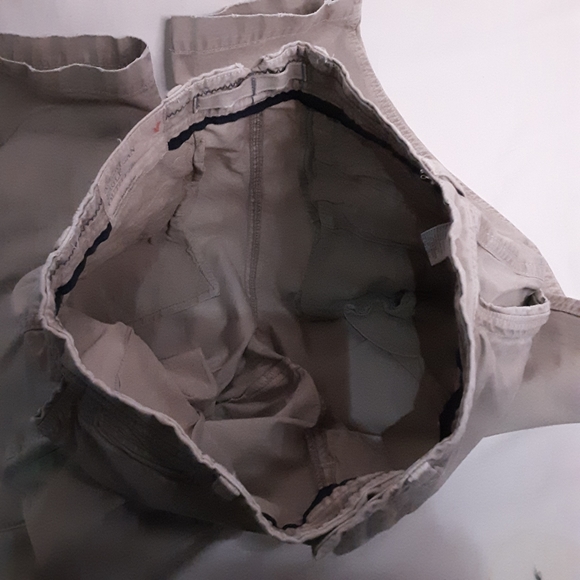 American Eagle Outfitters Khaki Pants - Picture 7 of 9